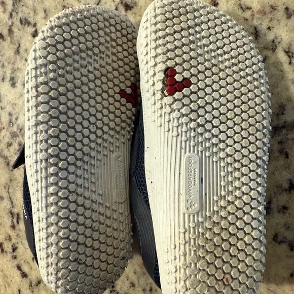 Vivo Barefoot Blue Sneakers with Mesh Upper and Velcro Strap Toddler Size 7 (23) - Picture 3 of 4